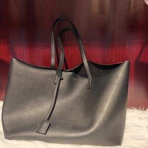 25. YSL E/W Tote